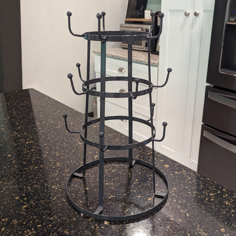 Metal 3 tier mug rack